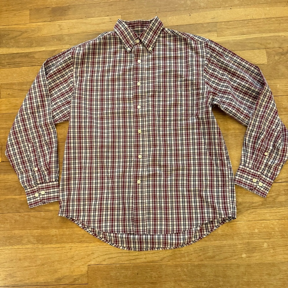 Puritan wrinkle resistant burgundy black long sleeve Oxford shirt size M
 b34